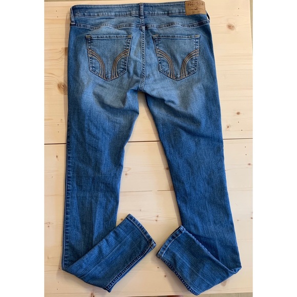 Women’s Hollister Skinny Jeans - Picture 8 of 15
